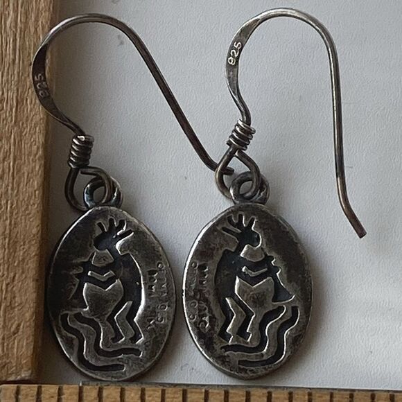 Vintage  Sterling Silver 925 Kokopelli Drop Earrings Fertility Native American - Picture 4 of 14